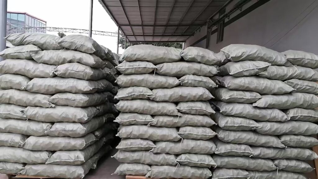 A Showcase of Efficiency: 400,000 PP Plastic Cores Ready for Global Dispatch plastic roll cores 1