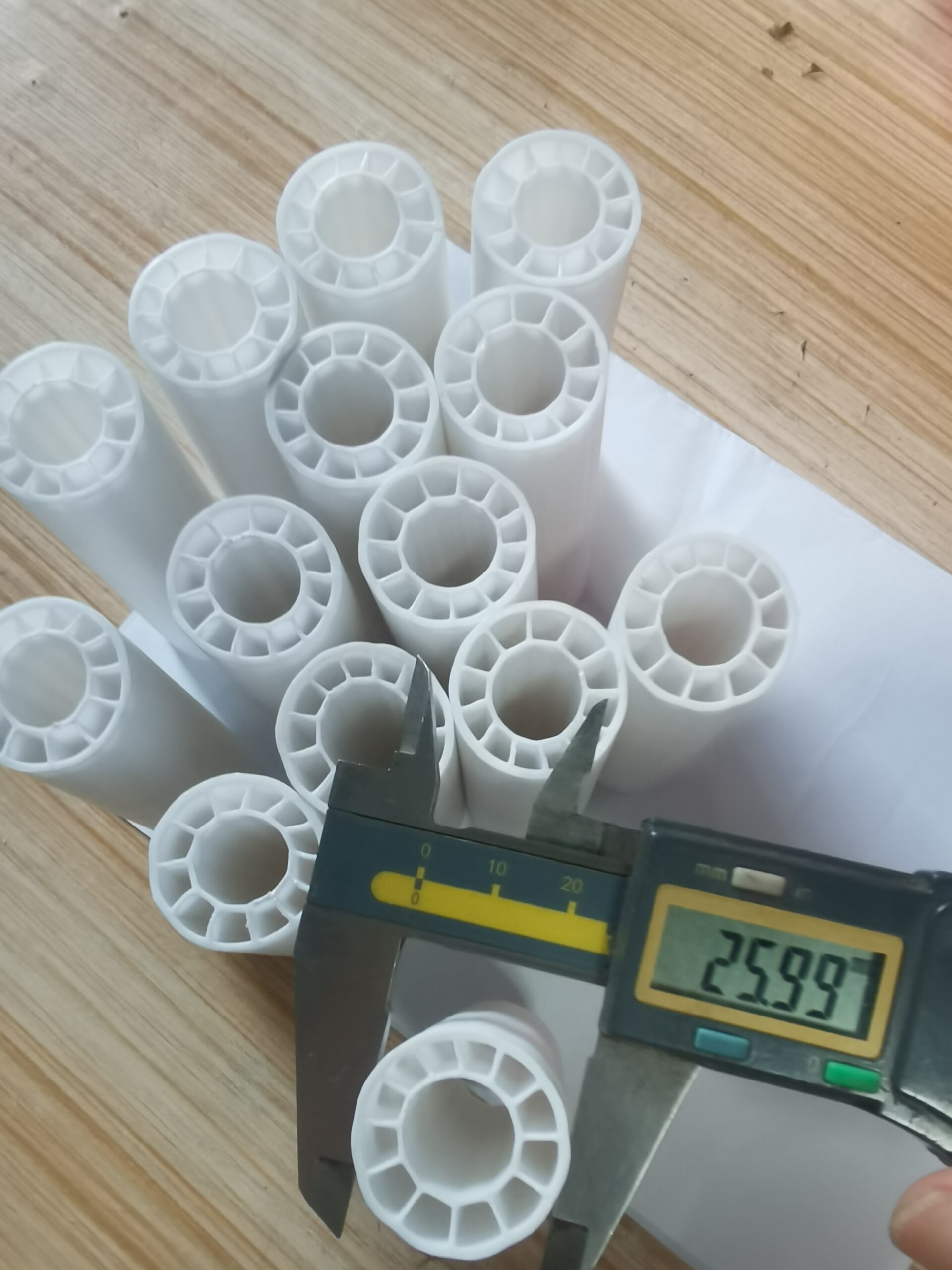13x26MM PP Honeycomb Plastic Core for Thermal Paper Factory Direct Cashier Paper Label Cutting Service