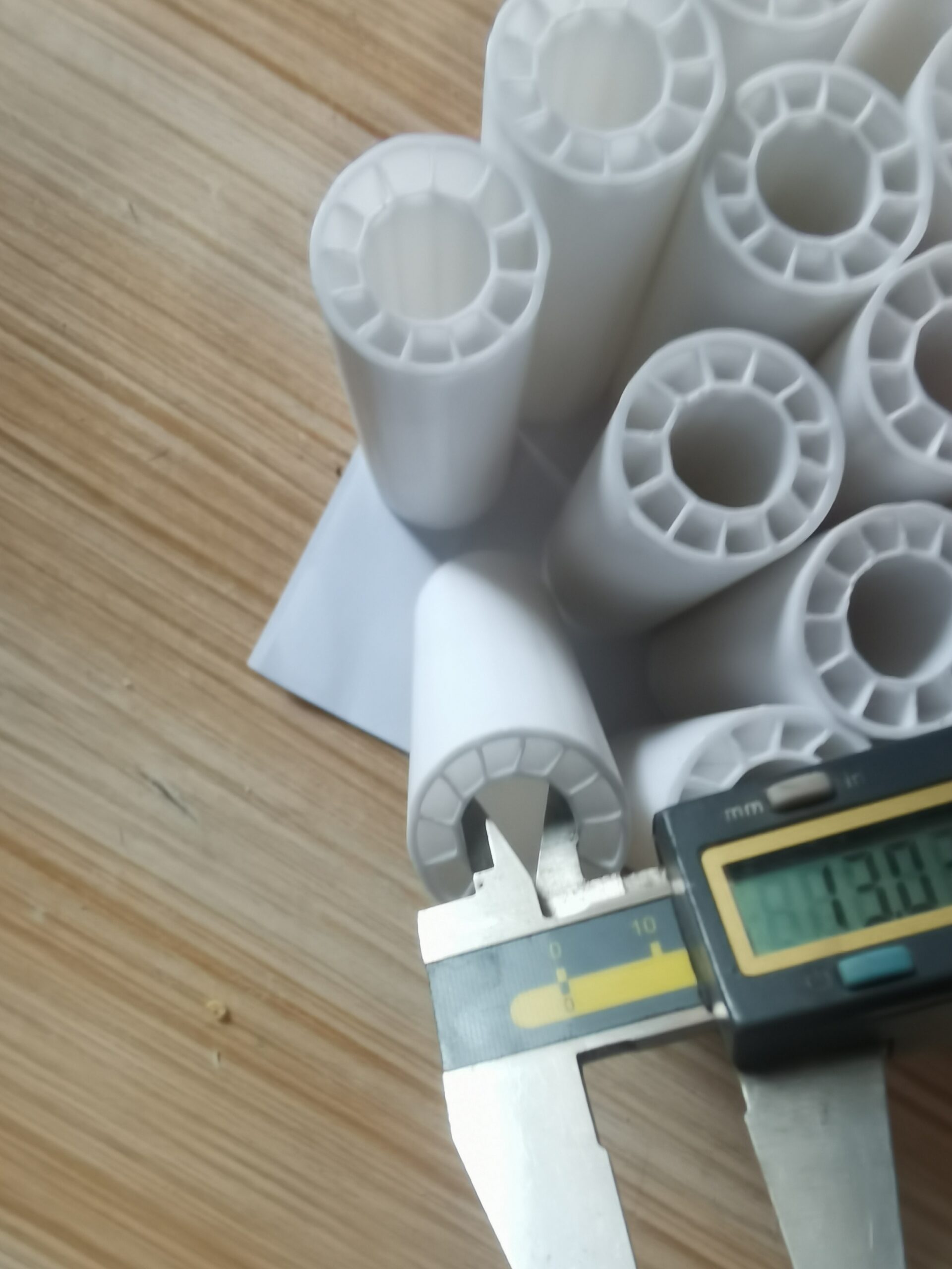 13x26MM PP Honeycomb Plastic Core for Thermal Paper Factory Direct Cashier Paper Label Cutting Service - Image 2